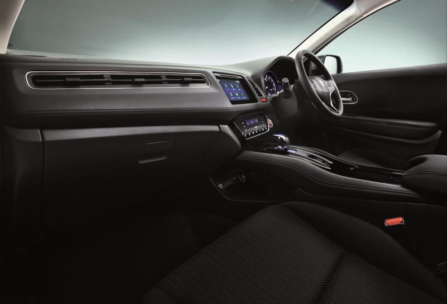  Honda Vezel Hybrid 2013 года  (фото 6 из 8)